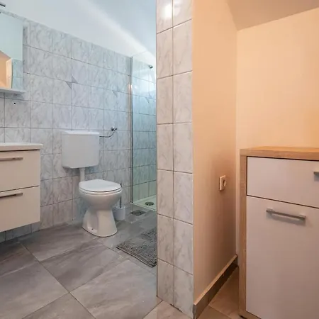 Five-bedroom Holiday In *