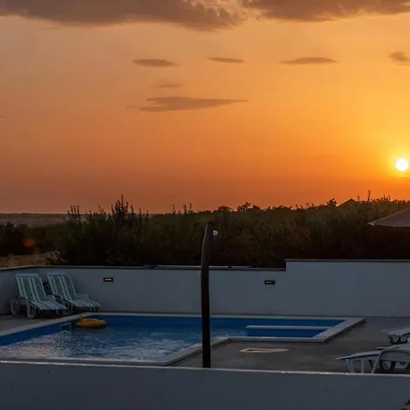 Five-bedroom Holiday In Дом отдыха